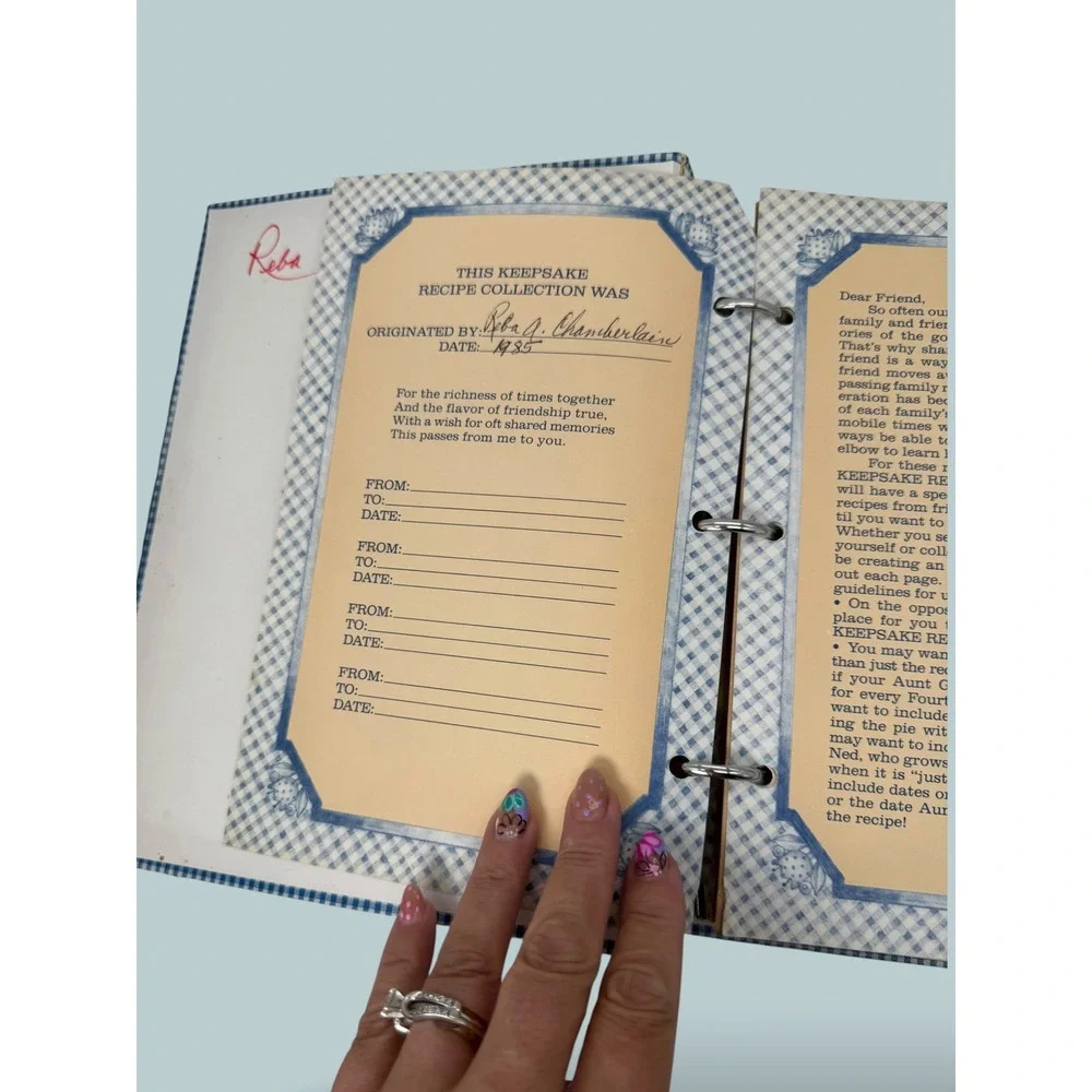 Vintage Keepsake Recipe Collection Cookbook Full of Handwritten Recipes